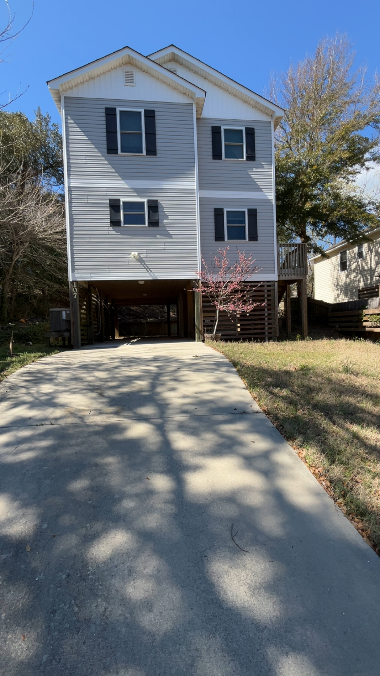 Long Term Rental 1670LT-Not Currently Available